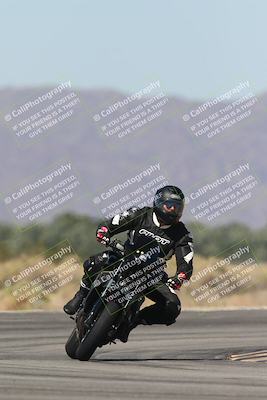 media/Oct-13-2025-Moto Forza (Mon) [[a66d839500]]/4-C Group/Session 3 (Turn 16)/